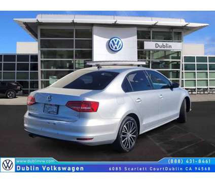 2015 Volkswagen Jetta 1.8T SE is a Silver 2015 Volkswagen Jetta 1.8T SE Sedan in Dublin CA