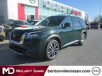 2025 Nissan Pathfinder Green, new