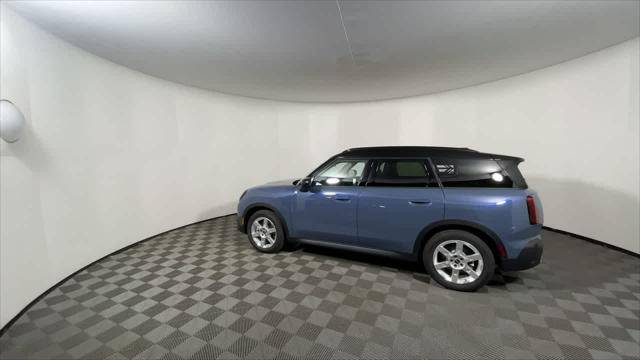 2025 MINI Countryman Cooper SE