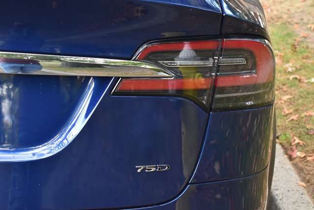 2017 Tesla Model X 75D