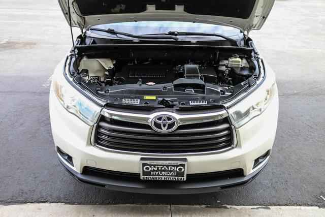 2016 Toyota Highlander LE