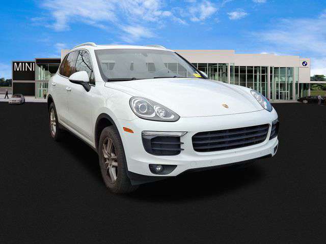 2016 Porsche Cayenne Base