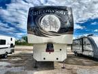 2018 CrossRoads Redwood 3901wb