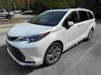 2024 Toyota Sienna Platinum 7 Passenger