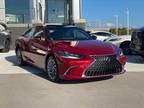 2025 Lexus ES 350 Ultra Luxury