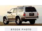 parting out 1997 Toyota 4Runner 4dr Limited 3.4L Auto