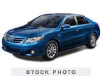 2011 Toyota Camry SE Fully Loaded!! 105K Kms - One Owner - Clean Carfax!!