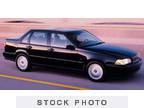 2000 Volvo S70 4dr Sdn